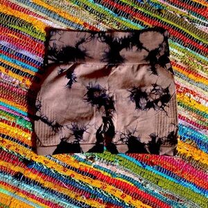 Booty scrunching biker shorts